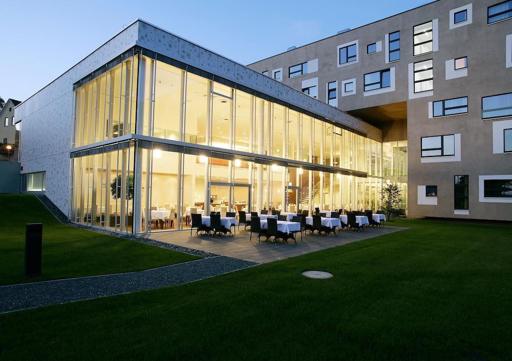Hotel Die Zeit Sankt Veit an der Glan Exterior photo
