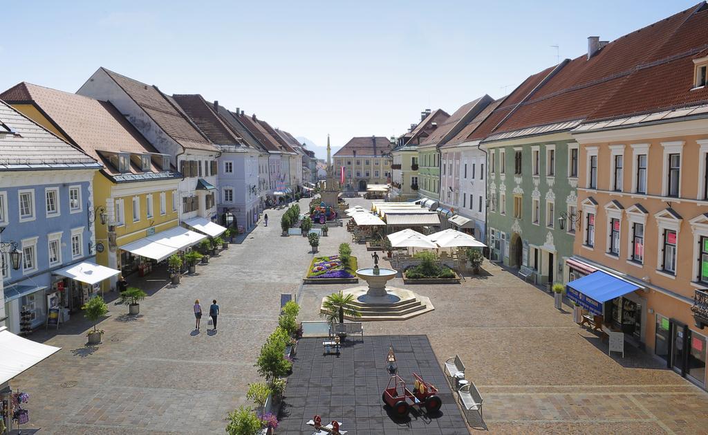 Hotel Die Zeit Sankt Veit an der Glan Exterior photo